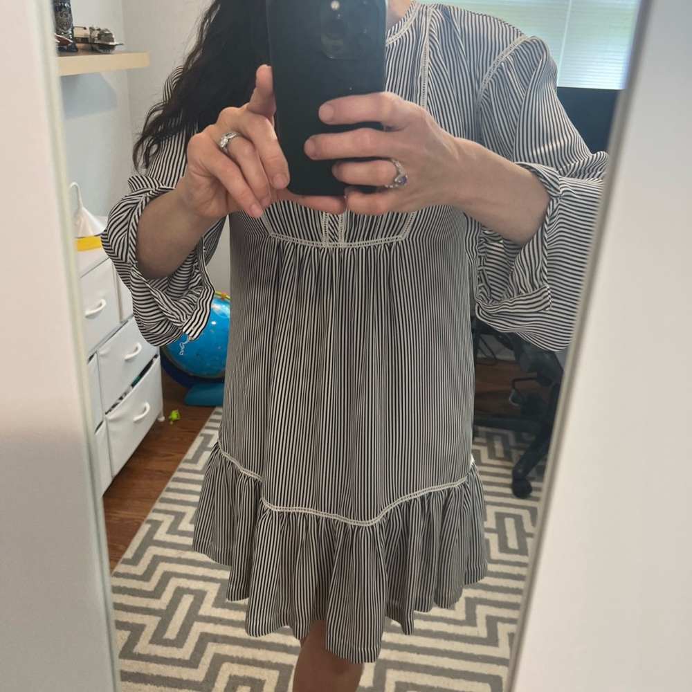 Banana Republic Gray Casual Sundress with Bishop Sleeves